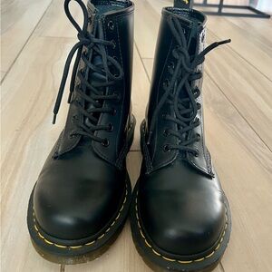 Dr. Martens 1460 smooth leather lace up women’s boots